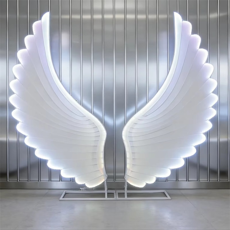 Glowing Angel Wings Light Prop - Event & Party Supply Photos recension och pris
