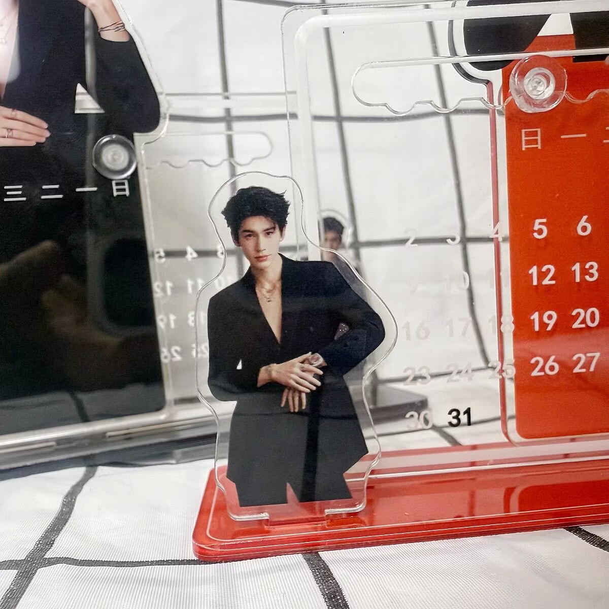 Zhang Linghe's 3D calendar orn - Supply Event recension och pris